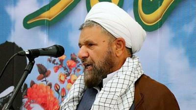 امام جمعه جیرفت: امروز باید در فضای مجازی و رسانه هنرمندانه با فتنه آشوبگران مقابله کنیم